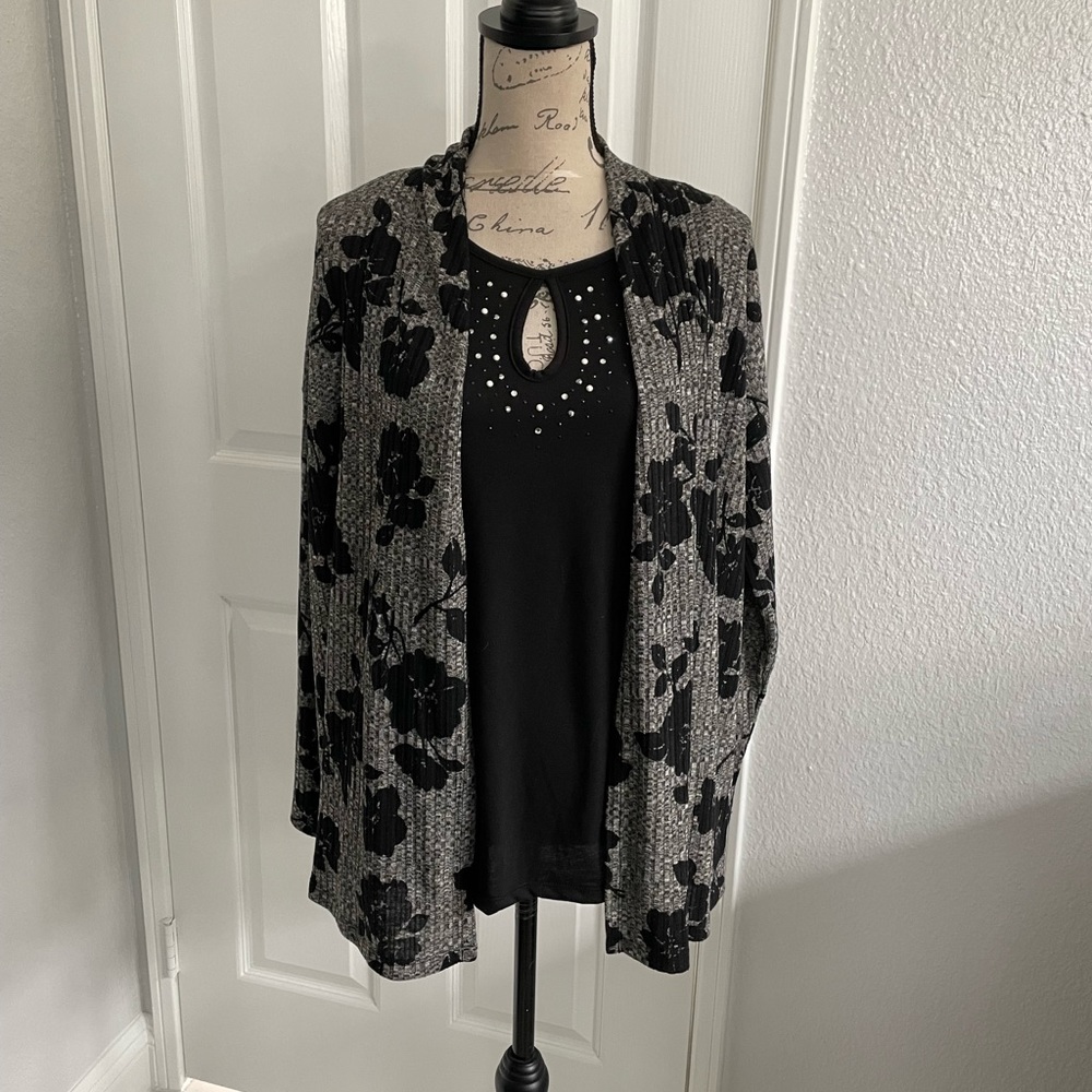 Time and tru cardigan set NWT